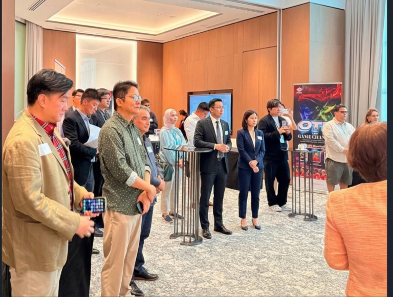 Singapore Strategic Networking in Paradox Hotel